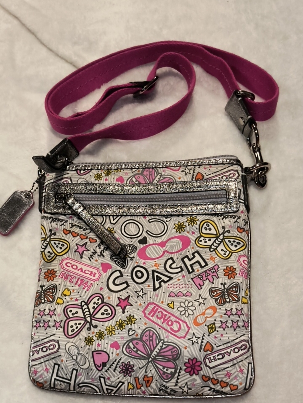 COACH Poppy White Butterfly Logo Crossbody with Pink Strap Dual Color Hang Tag